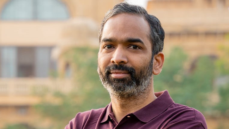 Dr. Vivek Seshadri